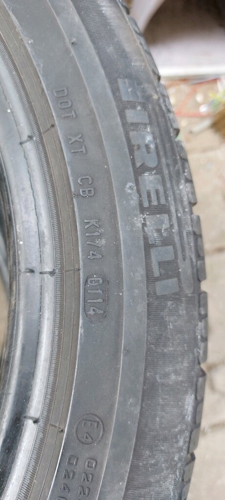 245 45 R17 - 15