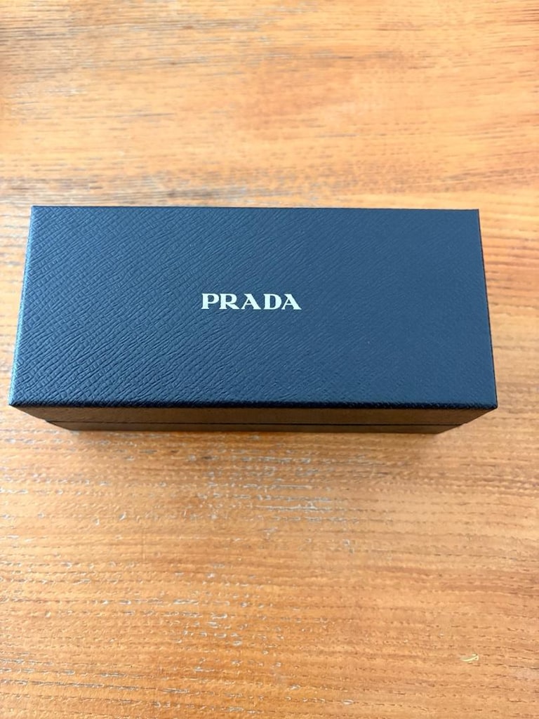 Prada OPR 59YS - Sıfır Ayarında