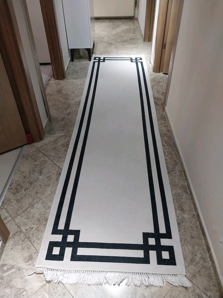 300×77 yolluk hali 4 metre halisida var aynı model - 2