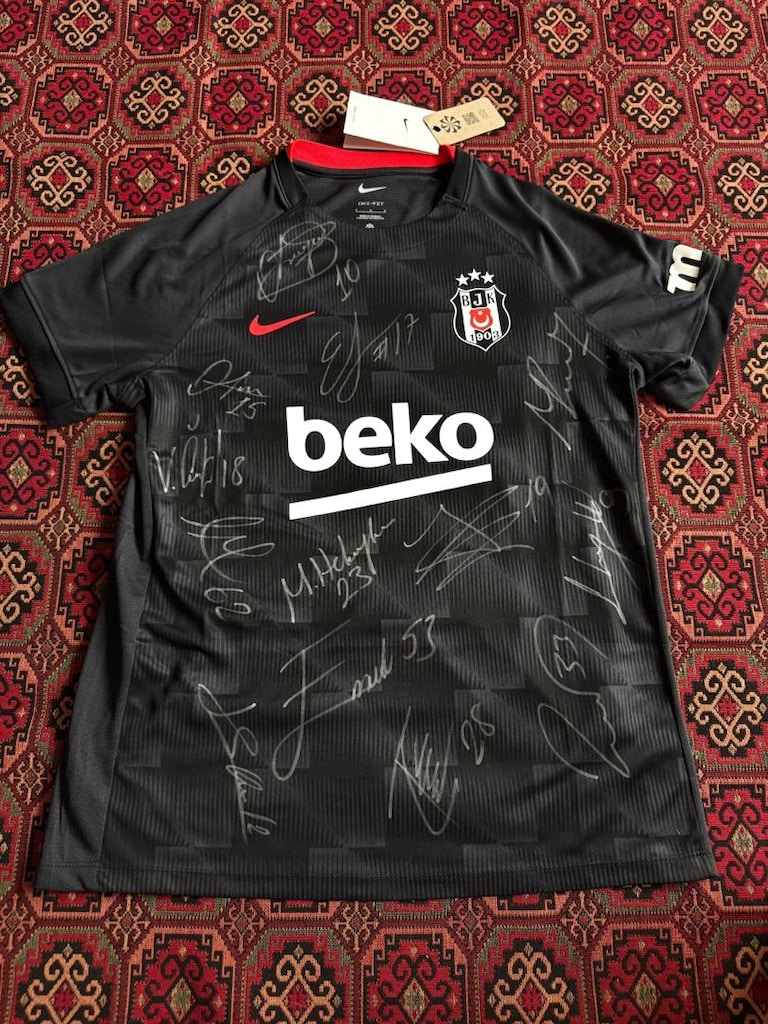 beşiktaş imzalı forması - 4