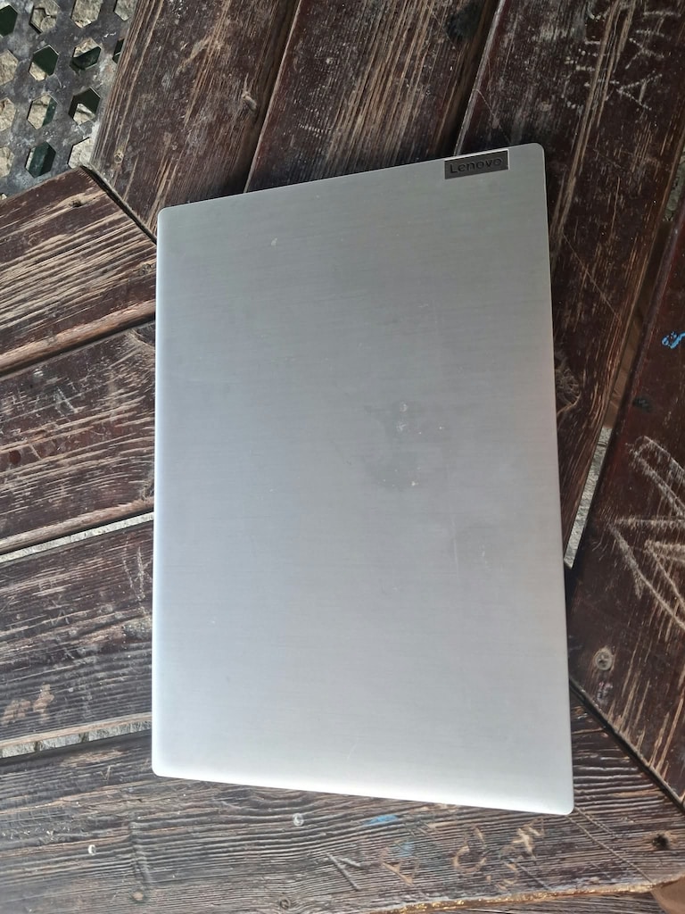 TEMİZ VE HIZLI LENOVO IDEAPAD 3 LAPTOP (i3 10.nesil) - 3