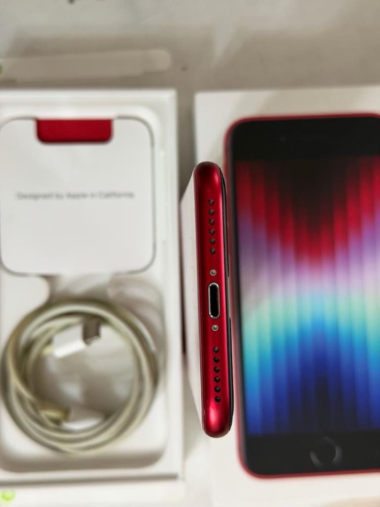 iPhone SE 3.NESİL(2023) Temiz Kutulu - 6