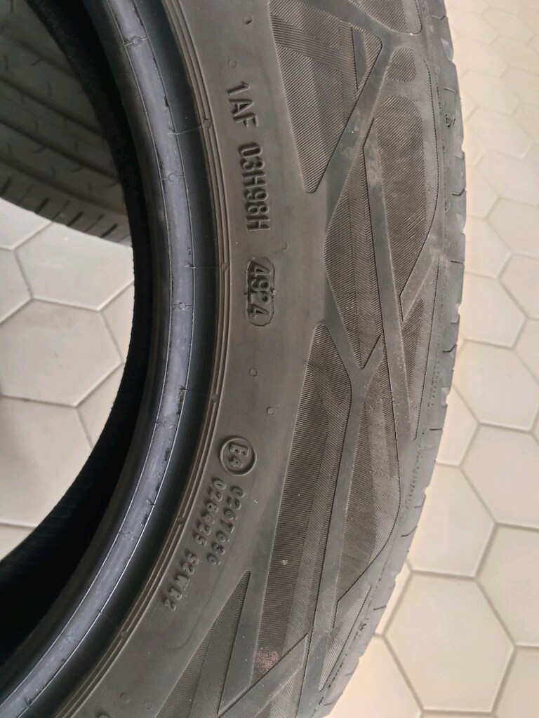Continental Ecocontact6 215 60 17 - 5