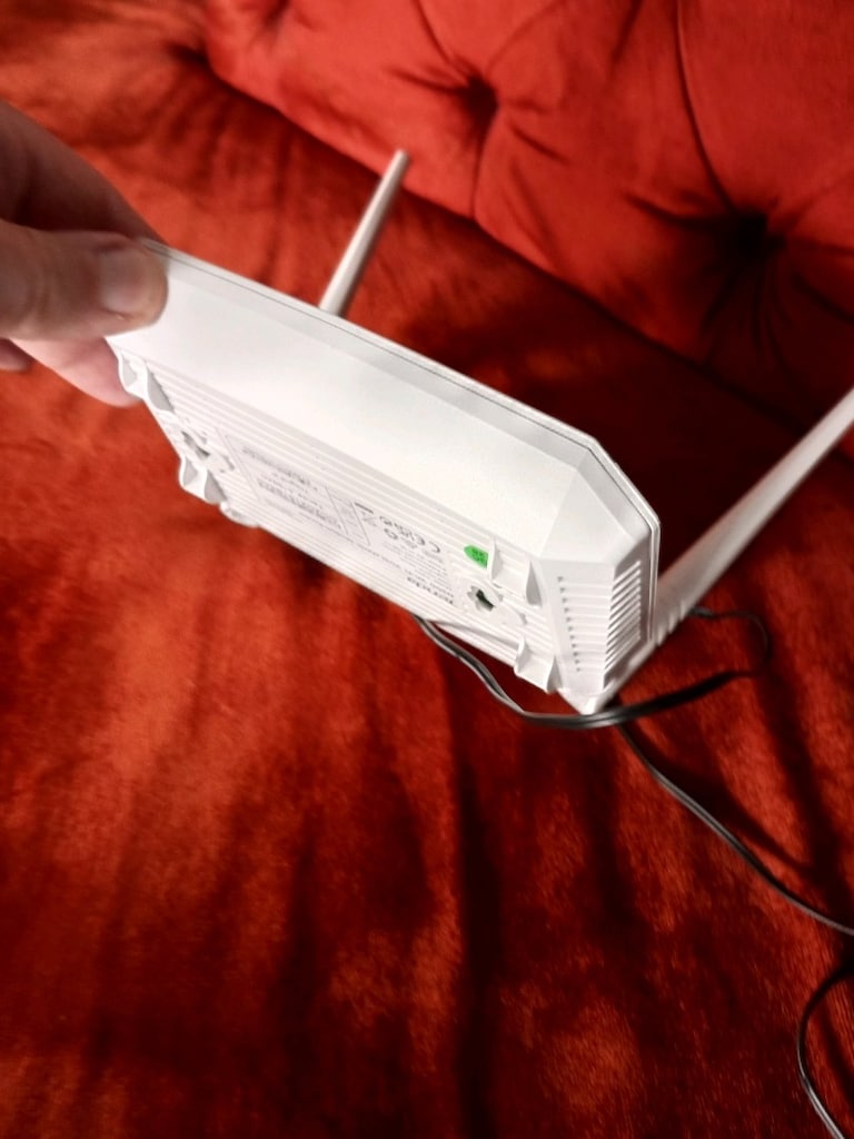 Tenda V300 Kablosuz Modem - 4