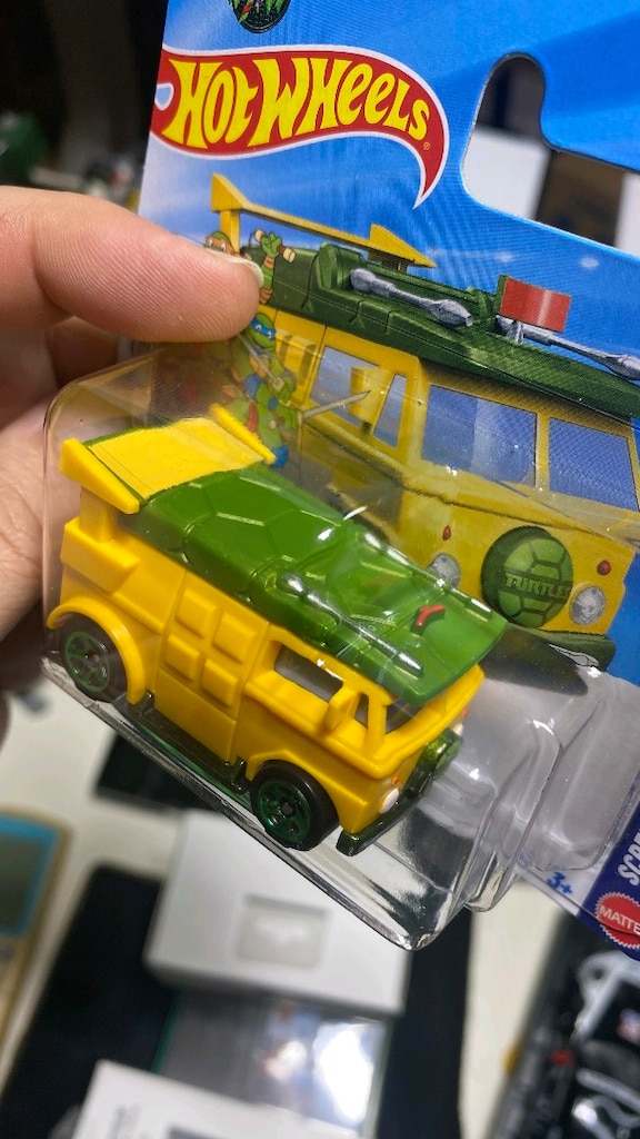 Hot Wheels Teenage Mutant Ninja Turtles Party Wagon - 4