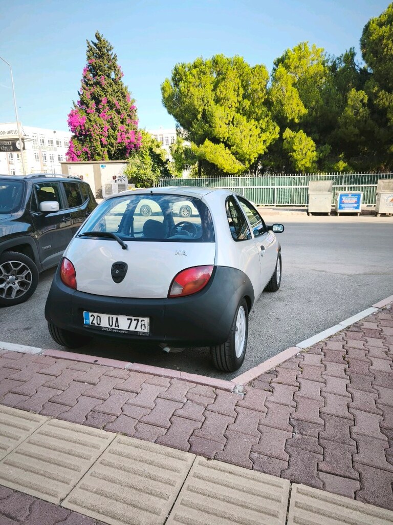 6 SENELİK SAHİBİNDEN SAFKAN BENZİNLİ FORD 1.3 KA - 9