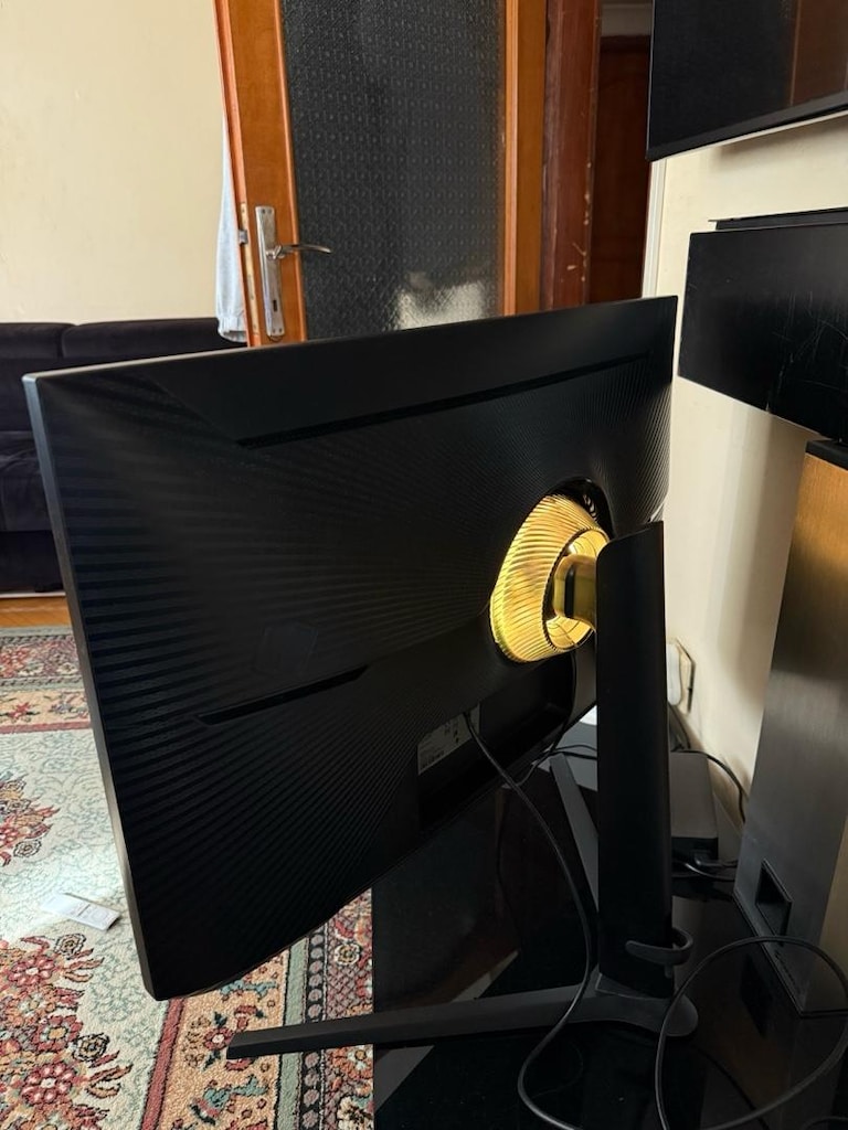 Samsung Odyssey G7 32 - 4