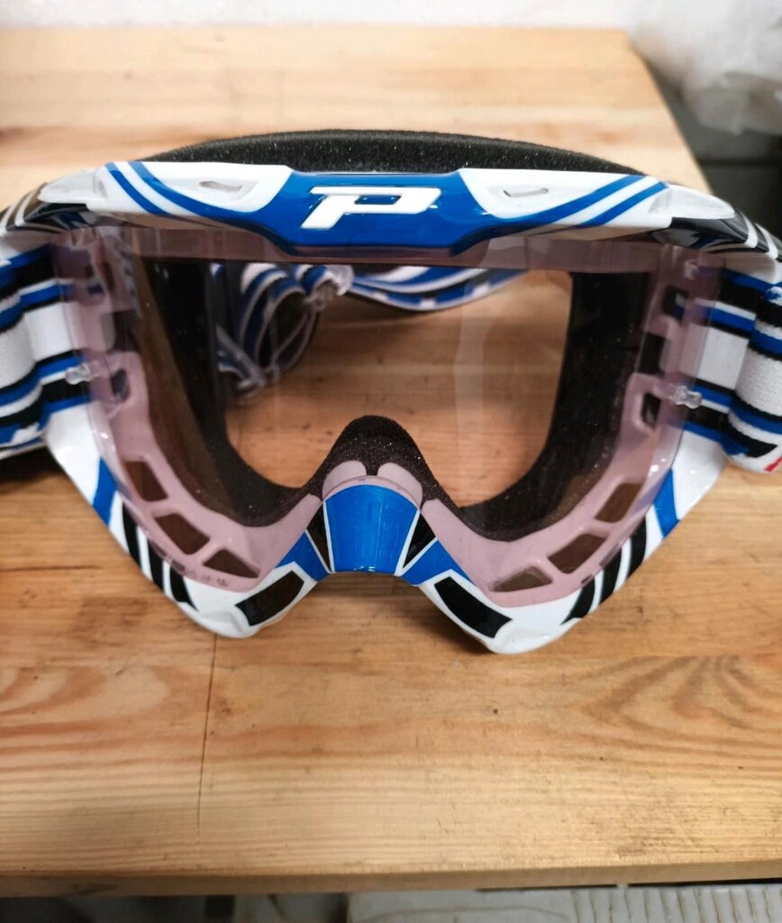 Husqvarna Motokros / Enduro Kaskı - Temiz Durumda - 4