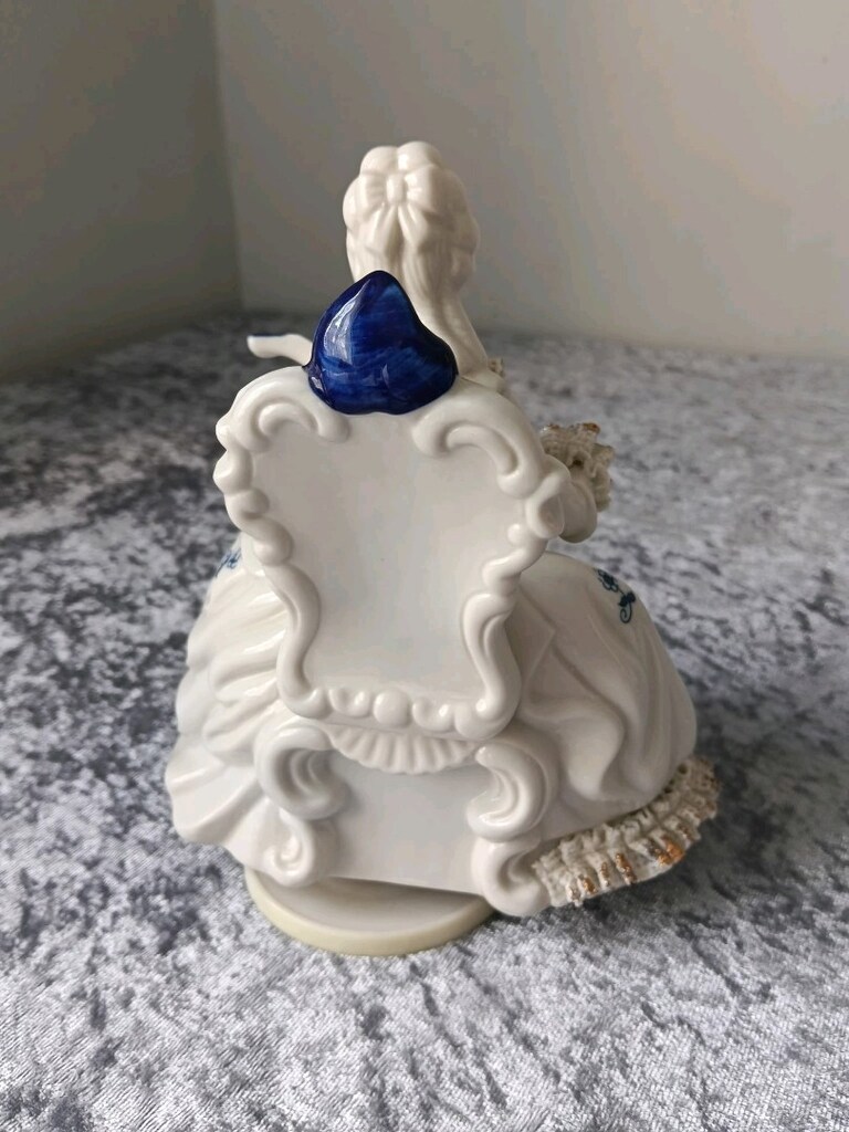 Vintage porselen biblo müzikli dönen - 3