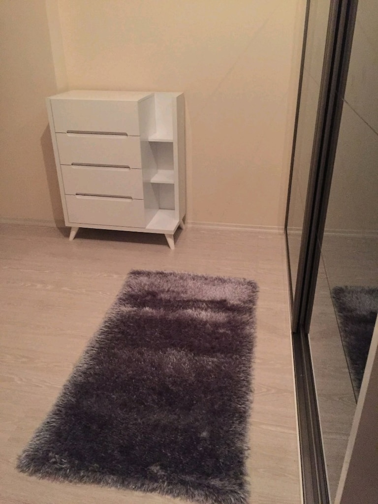 Özel yapım, aynalı, 2 sürgülü elbise dolabı - 5