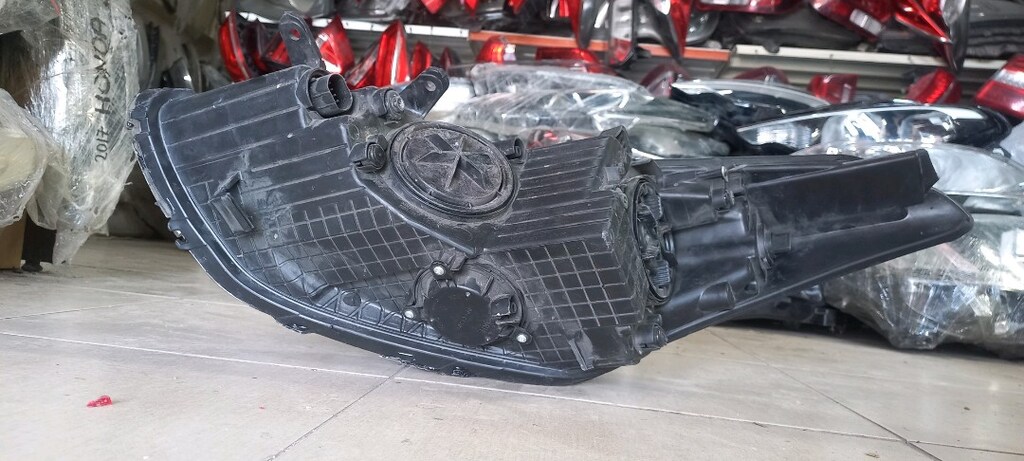 HYUNDAI I30 SAG BI-XENON FAR ITHAL 11-16 MODEL - 6