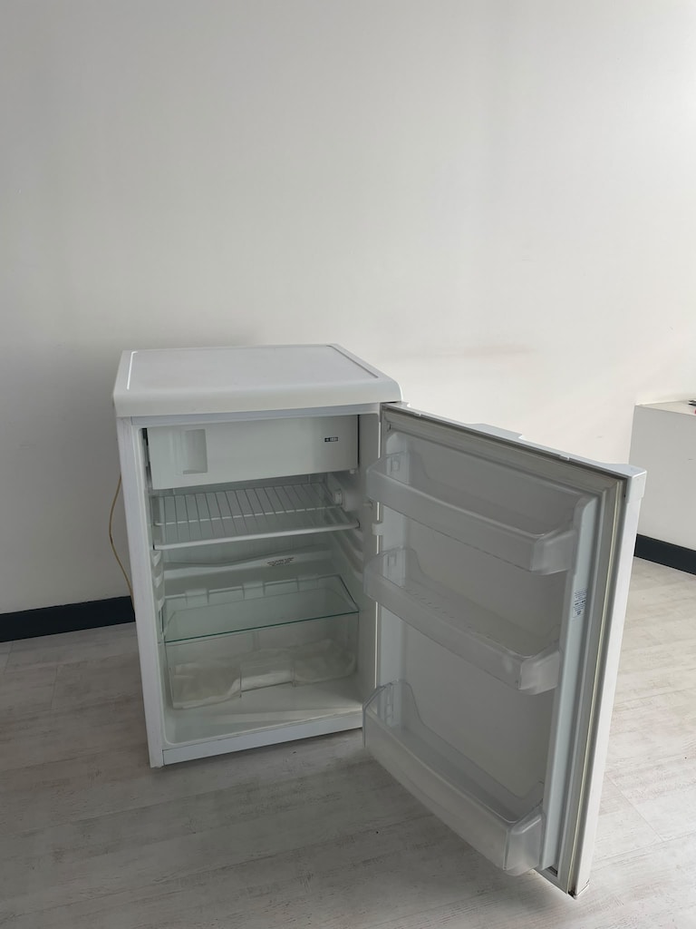 KLAS OFİS ÜSKÜDAR BEKO BK 7121 T BEYAZ MİNİ BUZDOLABI İKİNCİ EL - 2