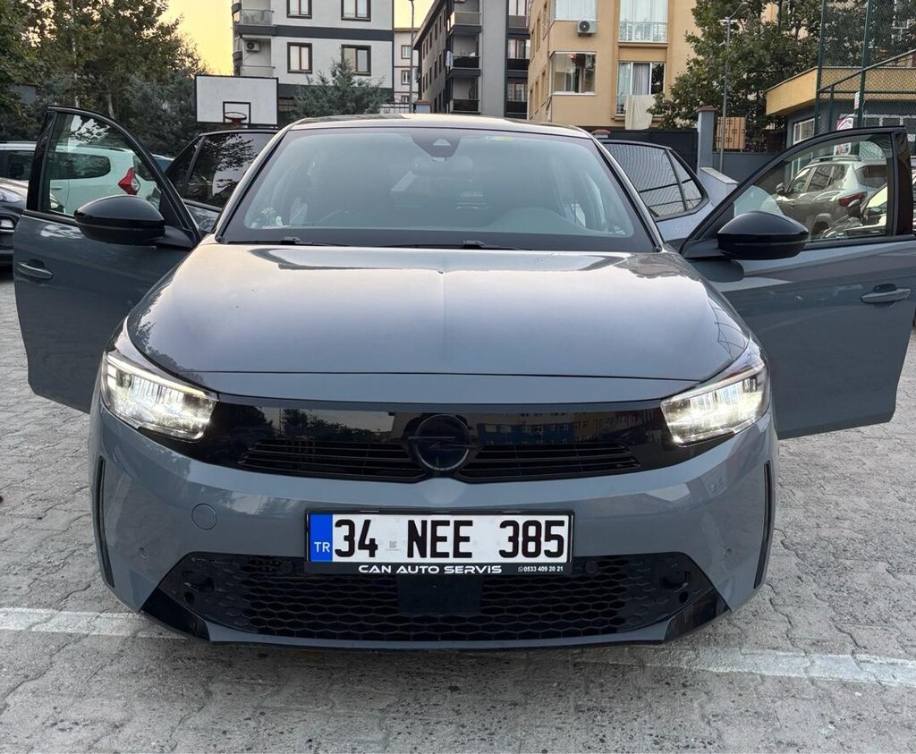 full en dolu paket Opel corsa 1.2 GS 11.900 km. OTOMATİK - 9