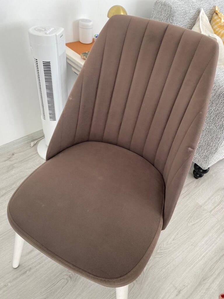 YEMEK MASASI VE 4 ADET SANDALYE - 3