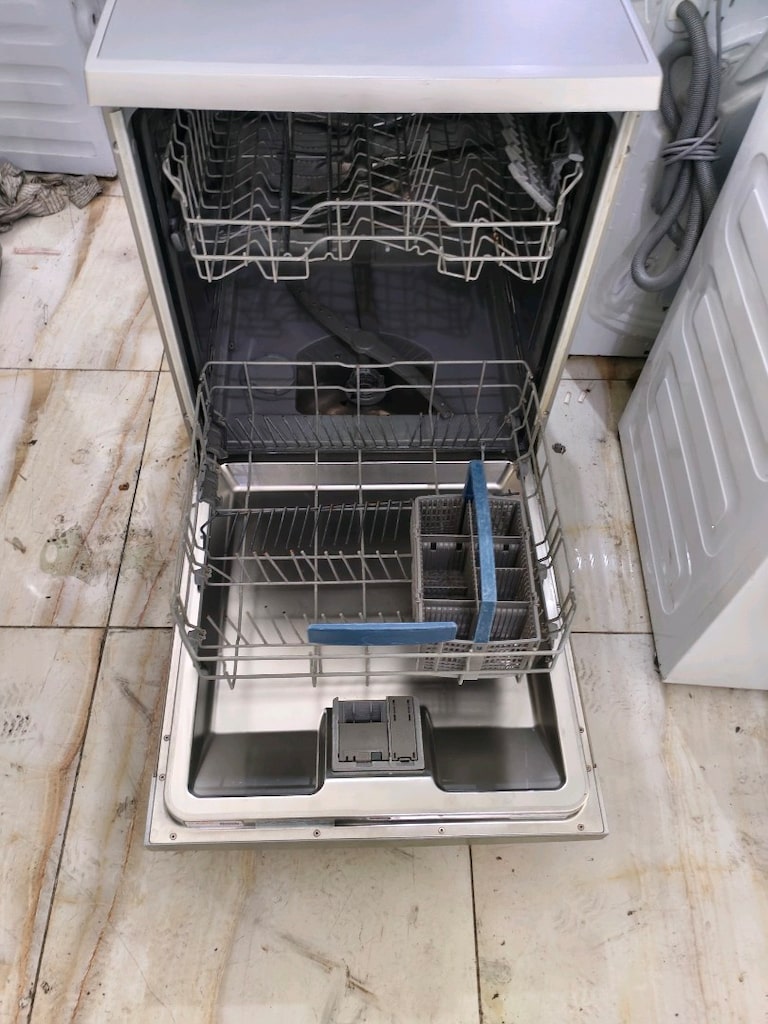 Bosch inox 4 programlı dijital ekran çok temiz bulaşık makinesi - 7