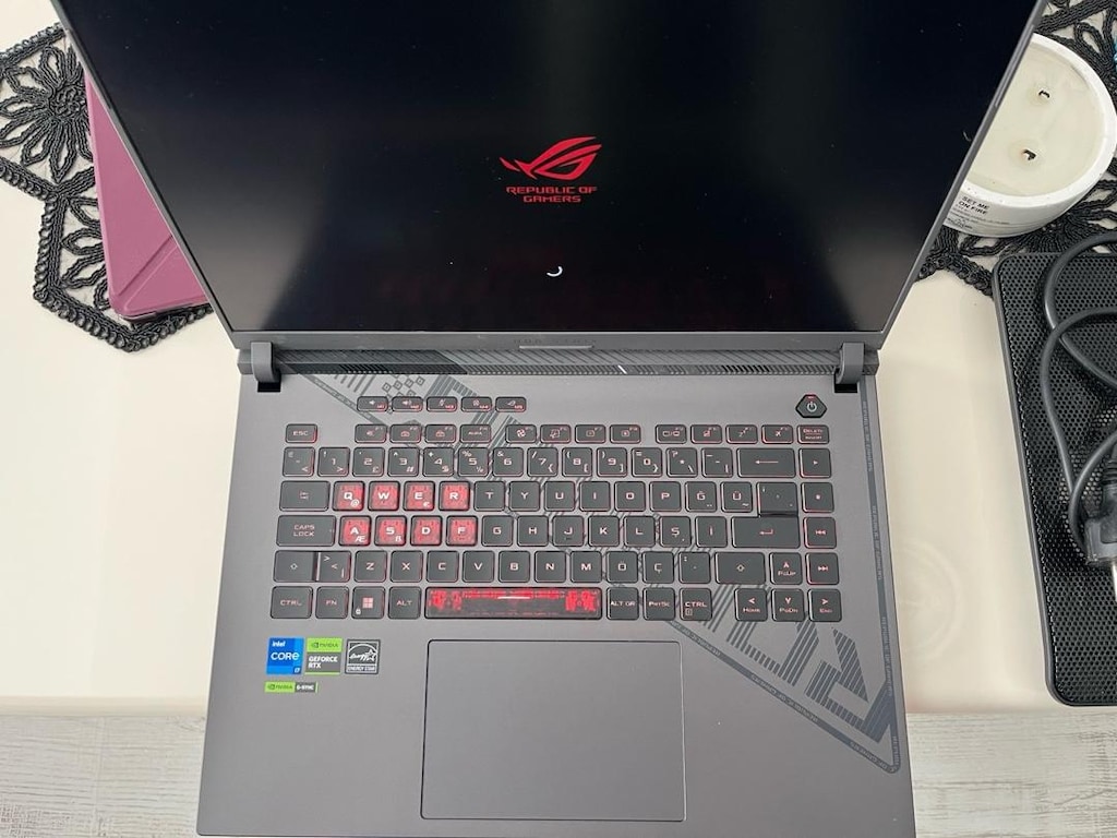 ASUS ROG STRİX OYUNCU BİLGİSAYARI - 2