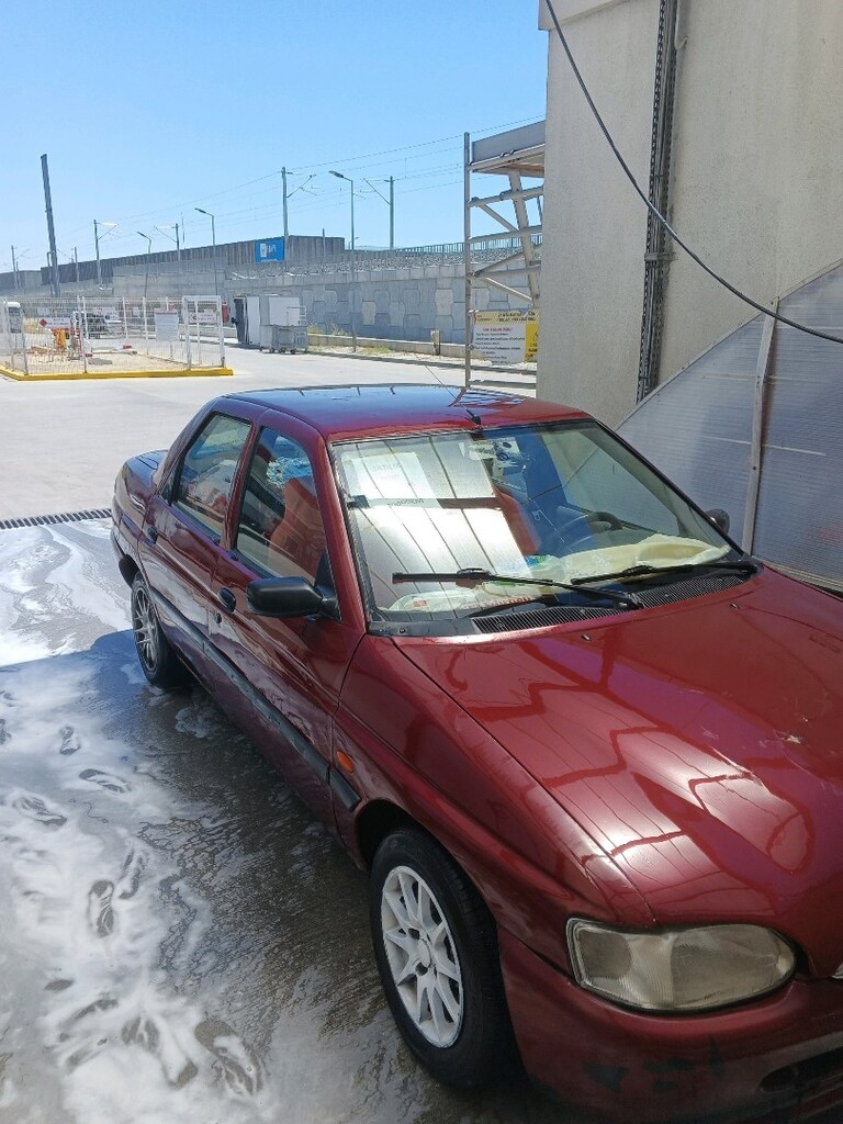 Ford escort - 8