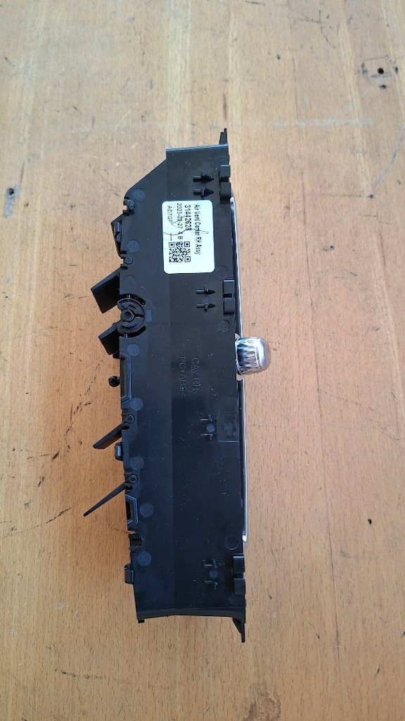VOLVO XC40 EX40 C40 Lcd Ekran Sağ Taraf Klima Kalorifer Izgarası. - 3