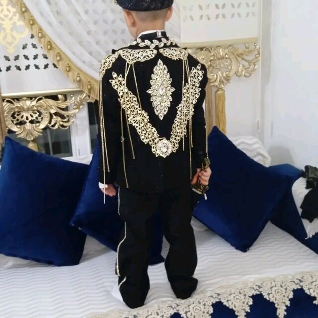 özel yasarim sünnetlik takım elbise 7 ve 8 yaşa uyumlu