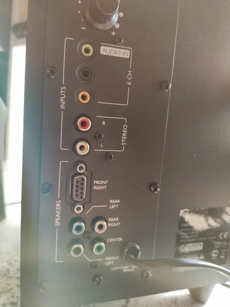 AZ VE TEMİZ KULLANILMIŞ LOGİTECH - Z506 M/N - S - 00097A. 5 + 1 - 8