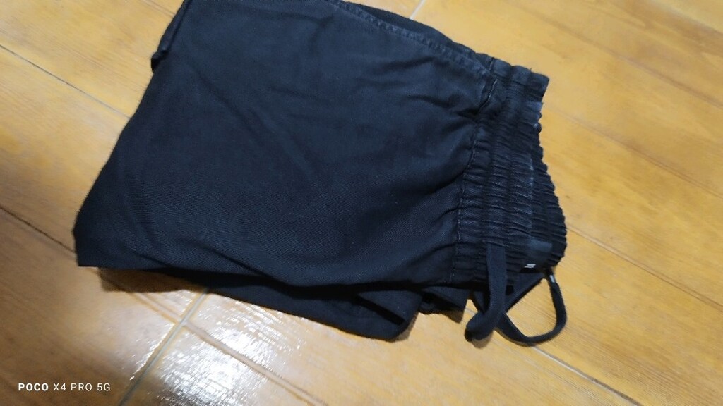 #Mavi Jeans kargo pantolon.Bel üstte az renk solması..Eni çekilince 43 - 11