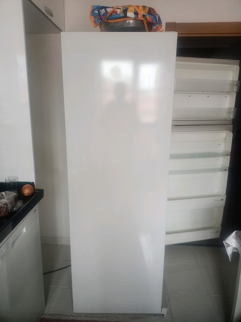 temiz çalışır durumda Sharp marka buzdolabı - 11