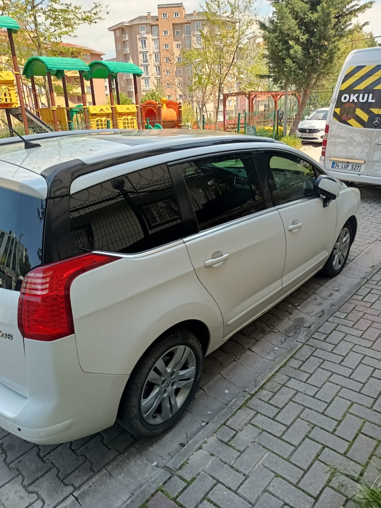 Peugeot 5008 Premium Pack 2011 Model Otomatik Cam Tavan - 4