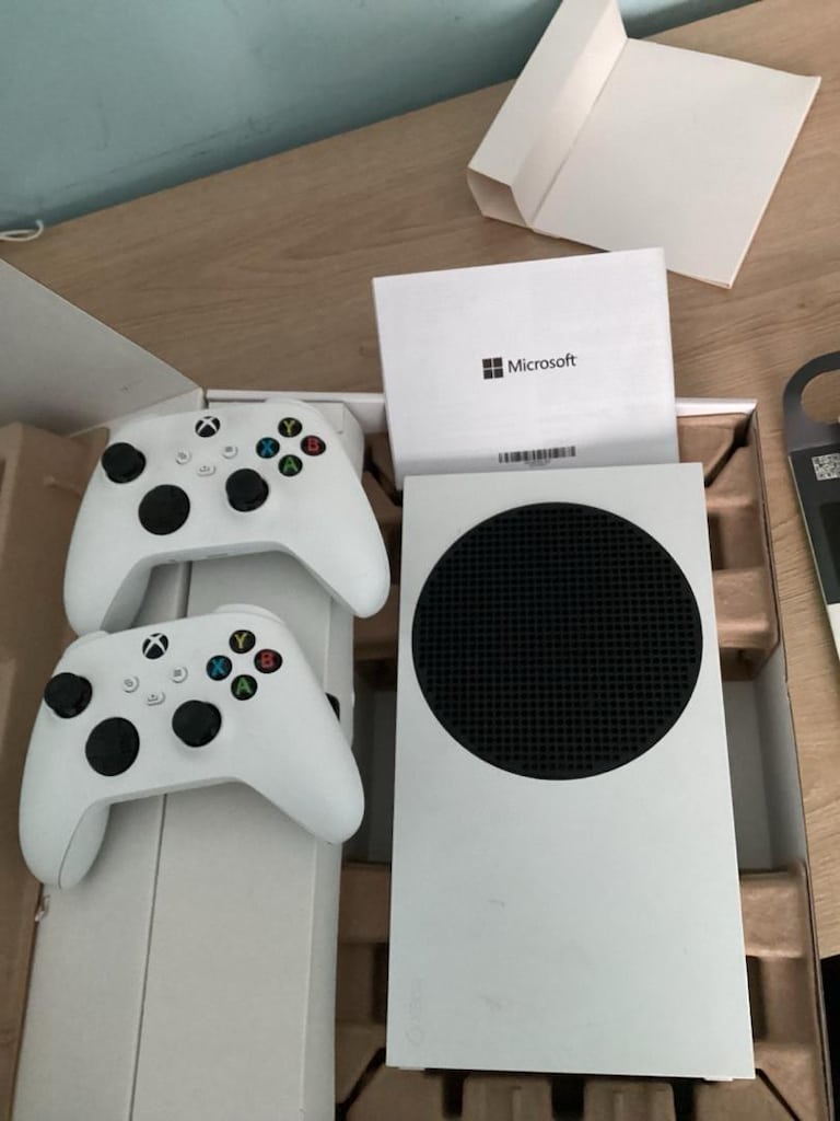 Xbox S serisi 512 gb - 2