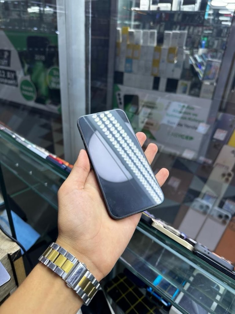 Atlas teknolojiden acil satılık ıPhone 17e TÜRKİYE 23 ay garantili - 6