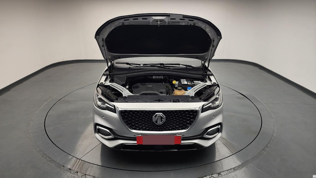 MG HS LUXURY 1.5T AT - 18