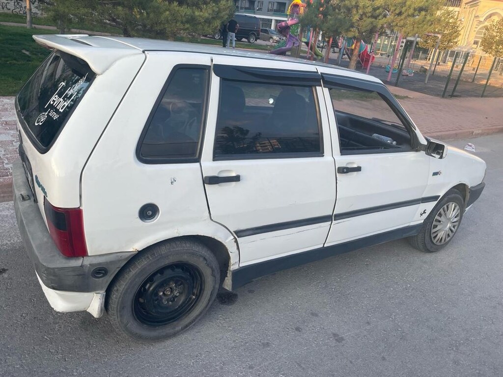 FIAT UNO 70 SX - 11