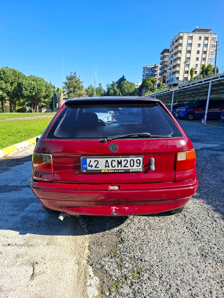 opel Astra GL 1.6 hetcbek - 2