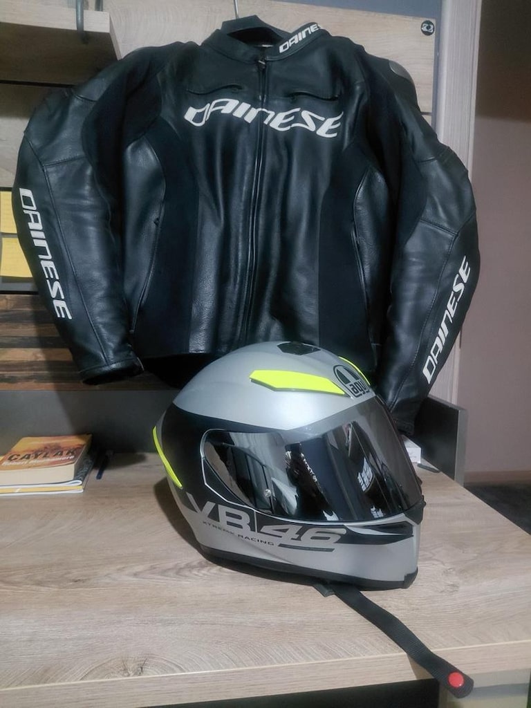 Agv K5S kask apex 46ve Dainese racing 3 black white Motorcu montu 52 b - 7