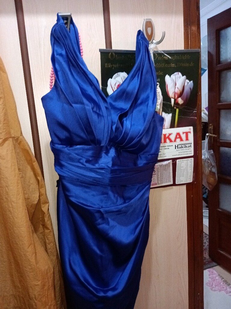 kadın kısa abiye