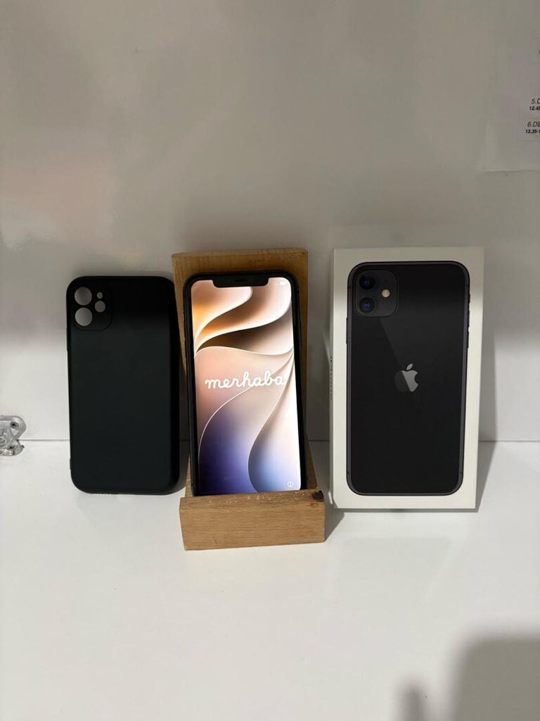 iPhone 11 - 3