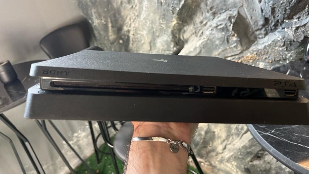 Playstation 4 slim kasa 500gb - 2