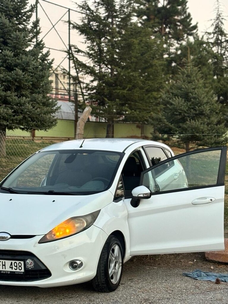 FORD FİESTA - 16