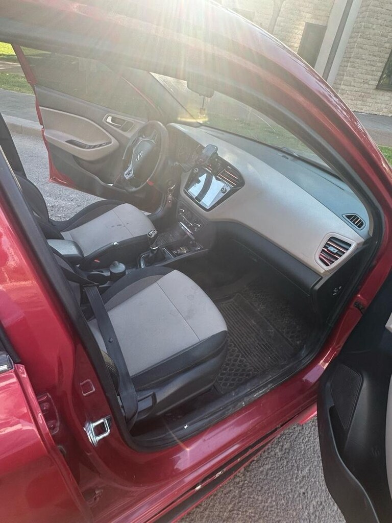 i20 - 12