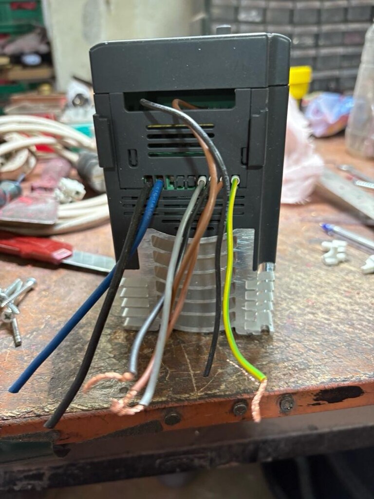 Goodrive inverter sürücü trifaze - 4