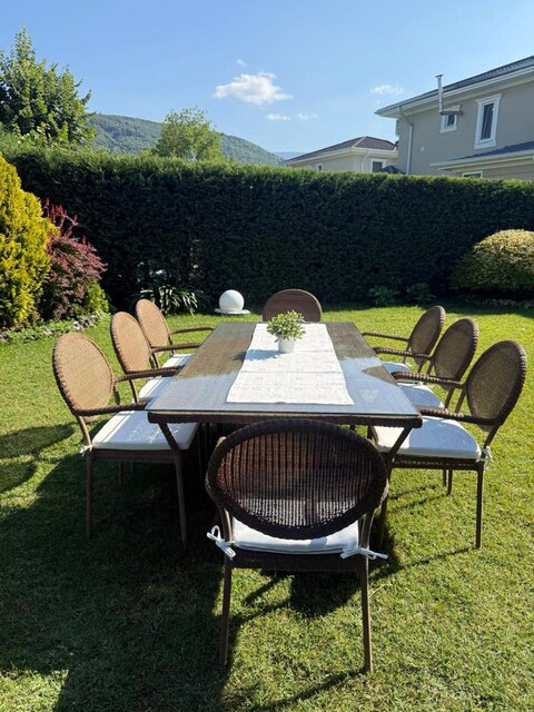 8 Kişilik Rattan Bahçe Masa Sandalye Takımı - Cam Tablalı - Çok Temiz