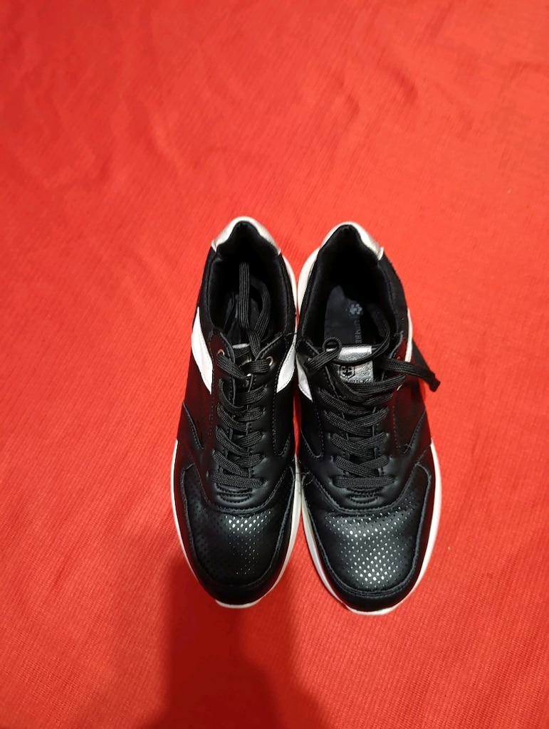 Siyah Beyaz Sneaker Ayakkabı