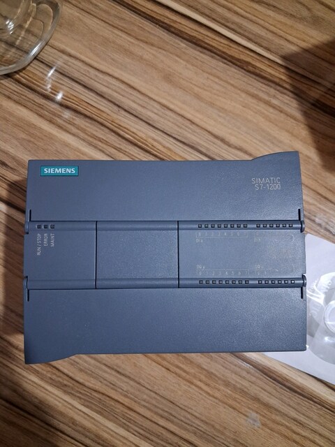 Siemens S7-1200 CPU 1215C DC/DC/DC (6ES7215-1AG40-0XB0) - 2023 Üretim