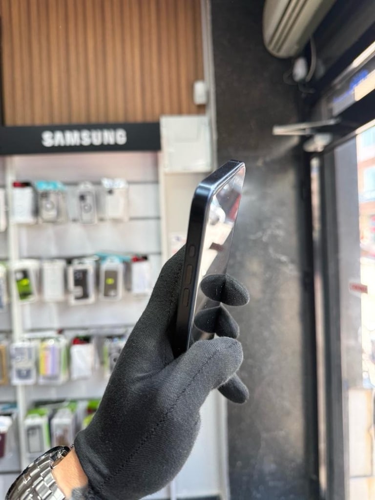 iPhone 15 Pro çok temiz - 6