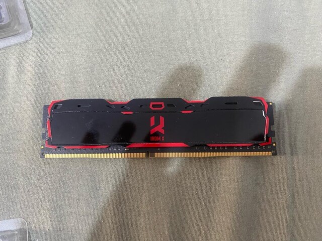 Kingston Fury KF432C16BB/16 2x8