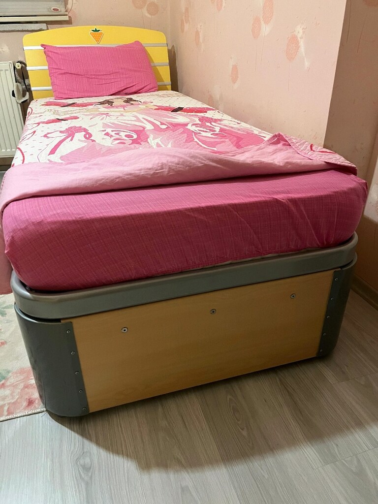 çilek marka baza ve çalışma masası - 4