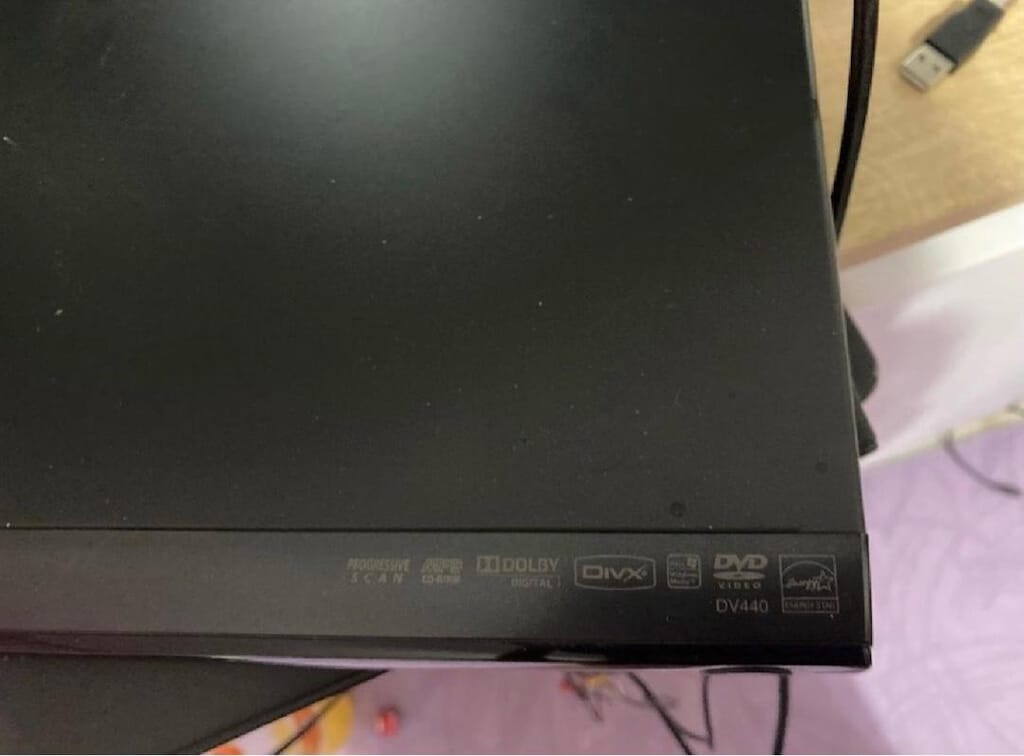 LG DVD PLAYER - 2