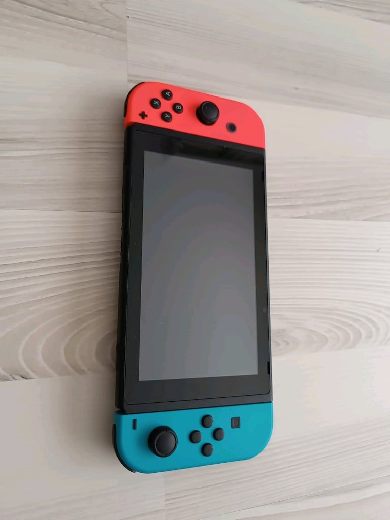 Nintendo Switch V2 (HAC-001(-01) - 3