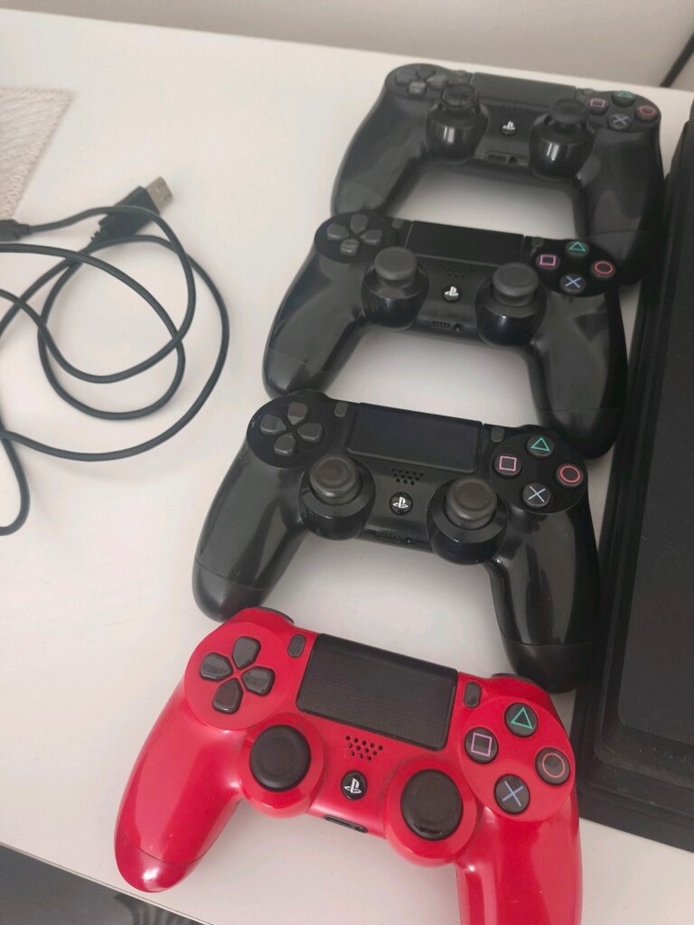 Temiz Kullanılmış PS4 Pro Dev Paket - 11