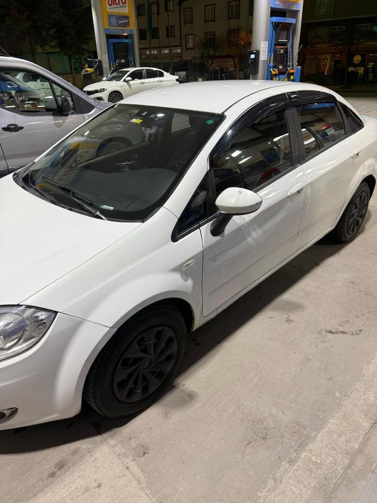 SAHİBİNDEN DÜŞÜK KM SIFIR MOTOR LİNEA - 11