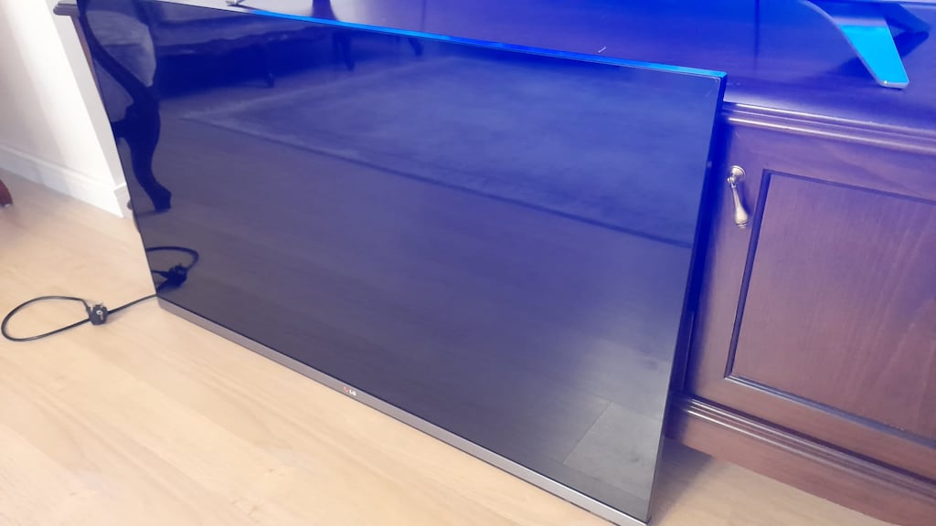 LG LED TV 47 inç - 2